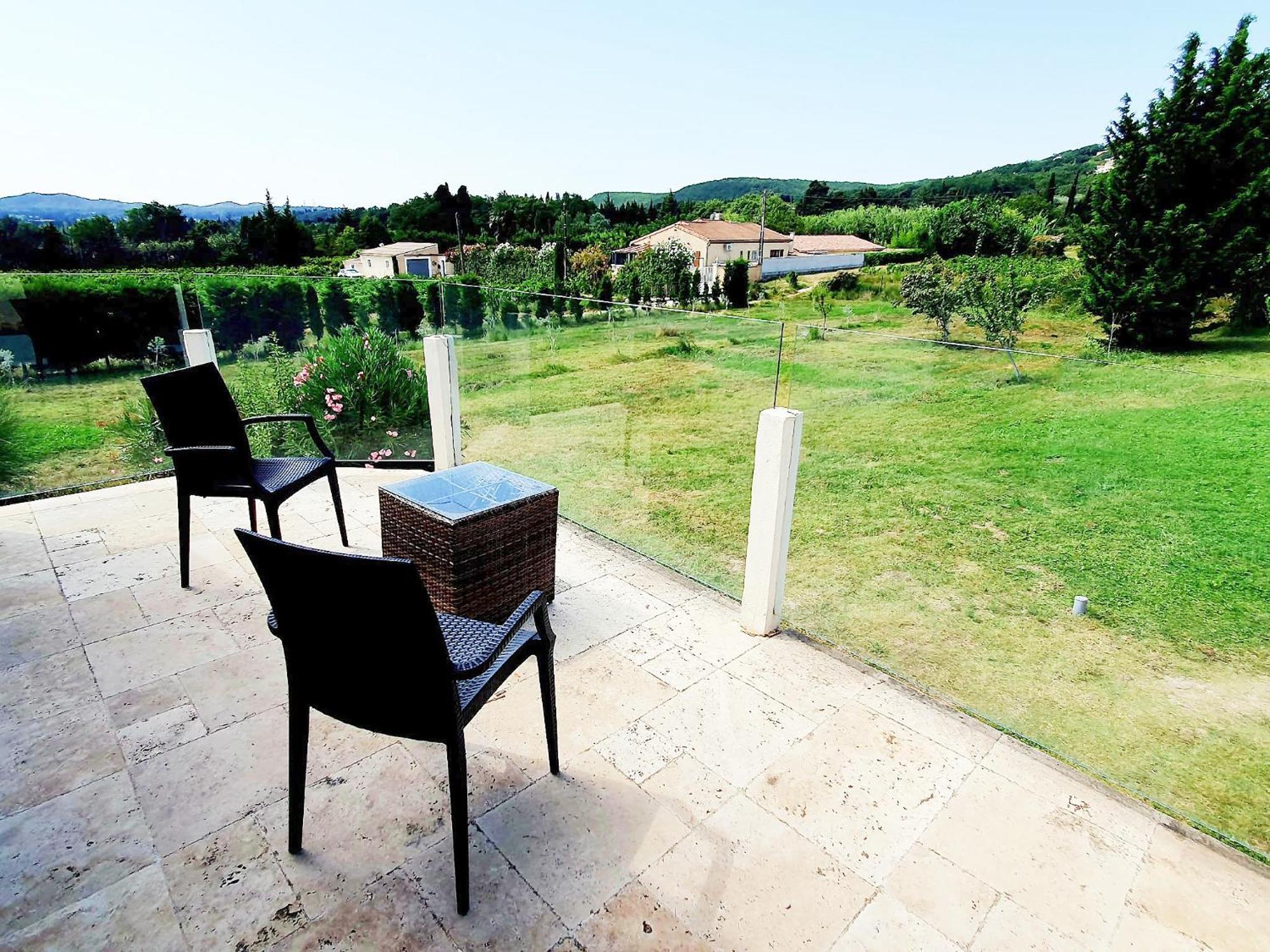 Chambre Cosy Avec Terrasse Sur La Colline Boisee, Parking Prive, Jardin, Calme, Climatisation, 10 Mn Pont Du Gard Num7 Rochefort-du-Gard Dış mekan fotoğraf